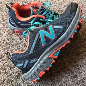 New balance women’s hiking / trail shoes